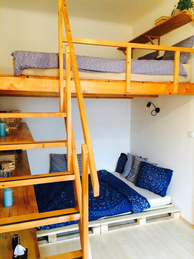 Historical Beer Apartment Братислава Екстериор снимка